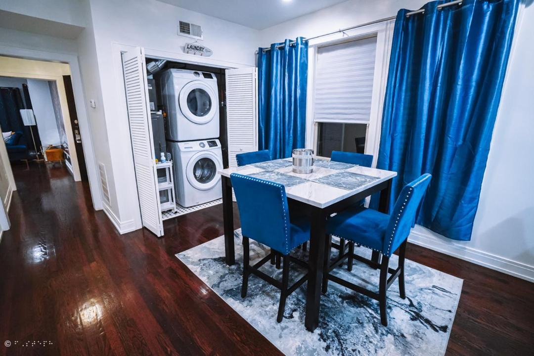 The Blue Golden Luxury Modern 3- Bedroom Apartment In Chicago Exteriér fotografie